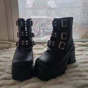 Womens size 5 Platform High Heel Boots Punk Goth Kawaii Shoes